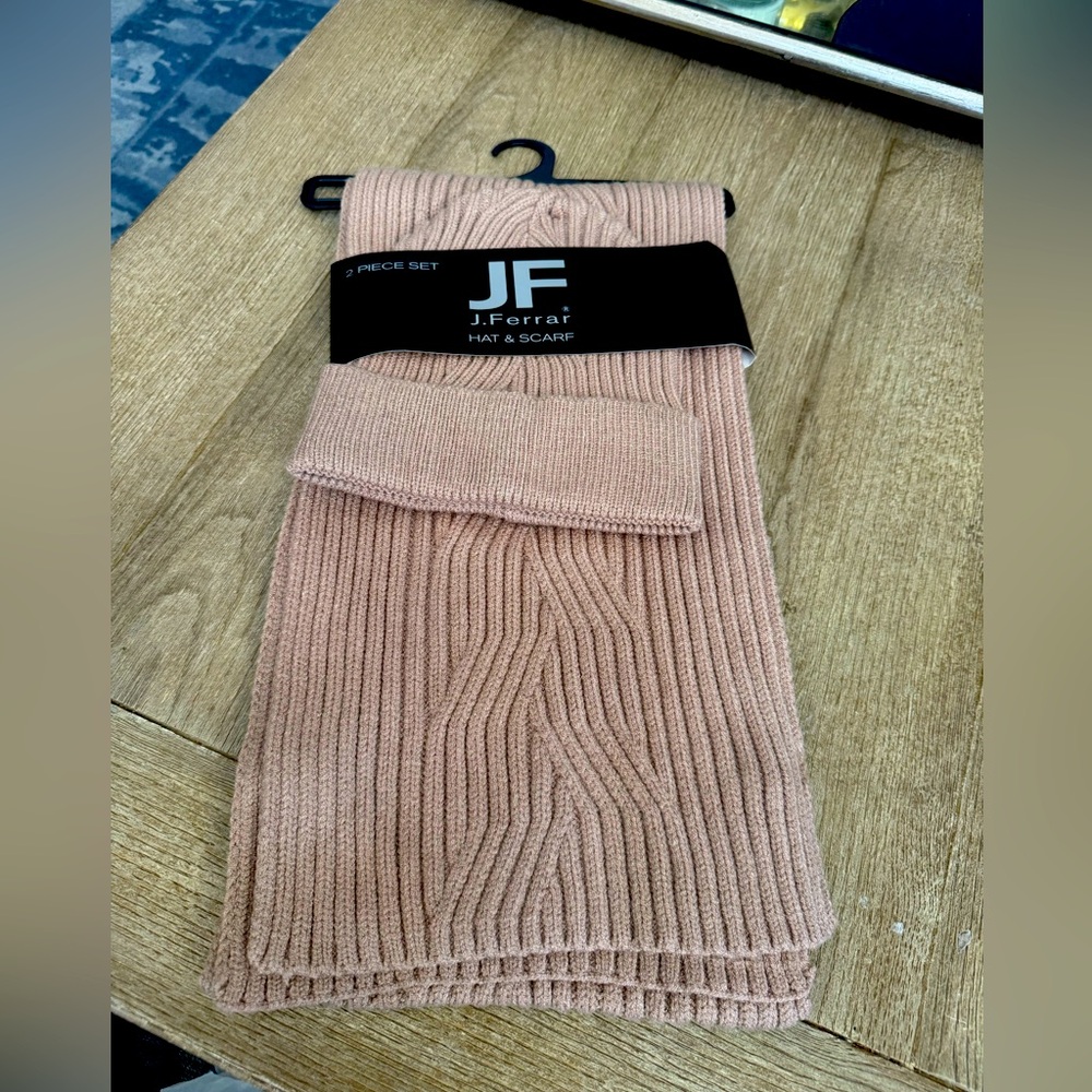 JF J.Ferrar Men's scarf and hat set Mens gifts